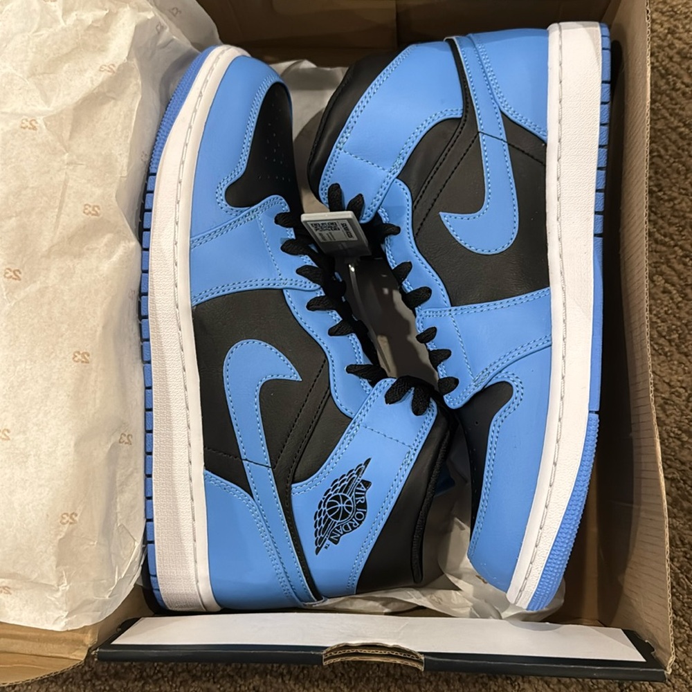 Air Jordan high tops Carolina blue and black
